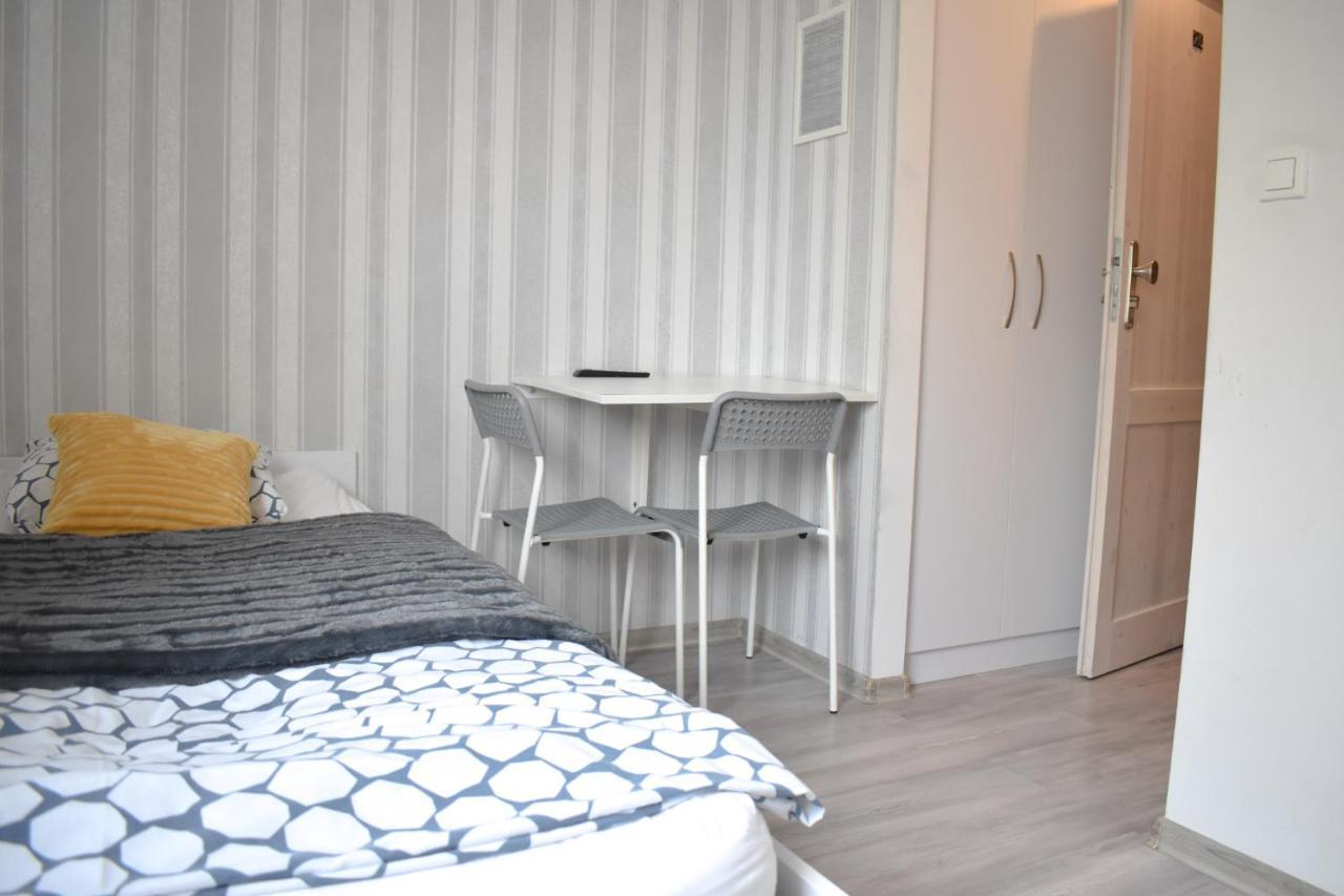 Hostel Przed Switem Gorzow Wielkopolski Luaran gambar